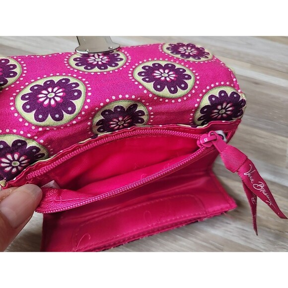 Vera Bradley Quick Swipe ID Wallet In Very Berry Pattern Pink Paisley NEW - Picture 7 of 9
